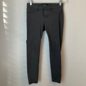 Olive green stretch pant